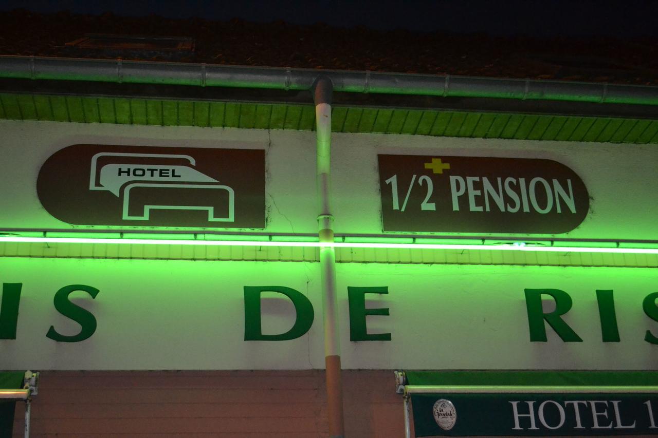 Le Relais De Risquetout Hem-Hardinval Bagian luar foto